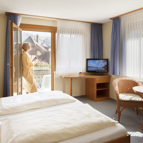 Doppelzimmer mit Balkon - Doppelzimmer mit Balkon -