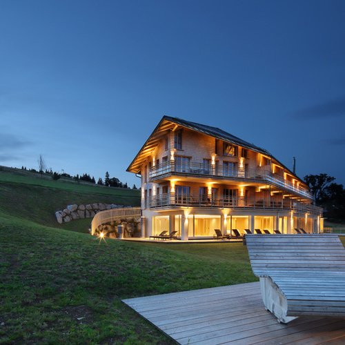 Außenansicht derWaldfrieden naturparkhotel - Außenansicht derWaldfrieden naturparkhotel -