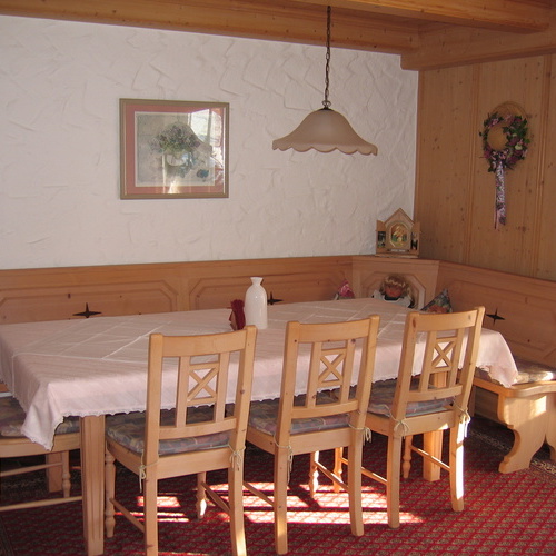 Frühstücks-/Aufenthaltsraum - Frühstücks-/Aufenthaltsraum -